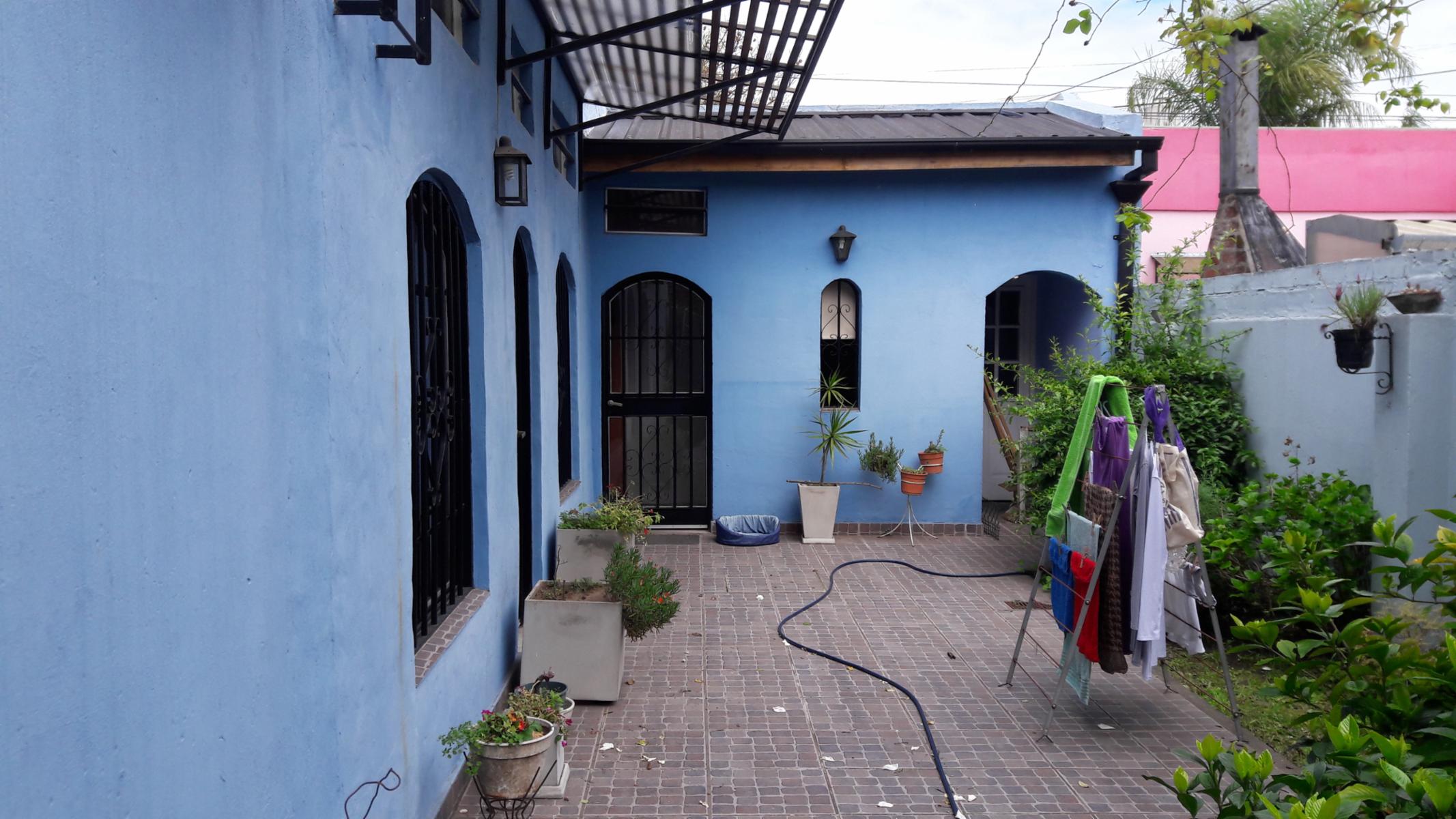 CASA 3 AMBIENTES - APTO CRÉDITO - MUY BUENO SOBRE LOTE 10m X 35m EN HAEDO NORTE - EL PALOMAR