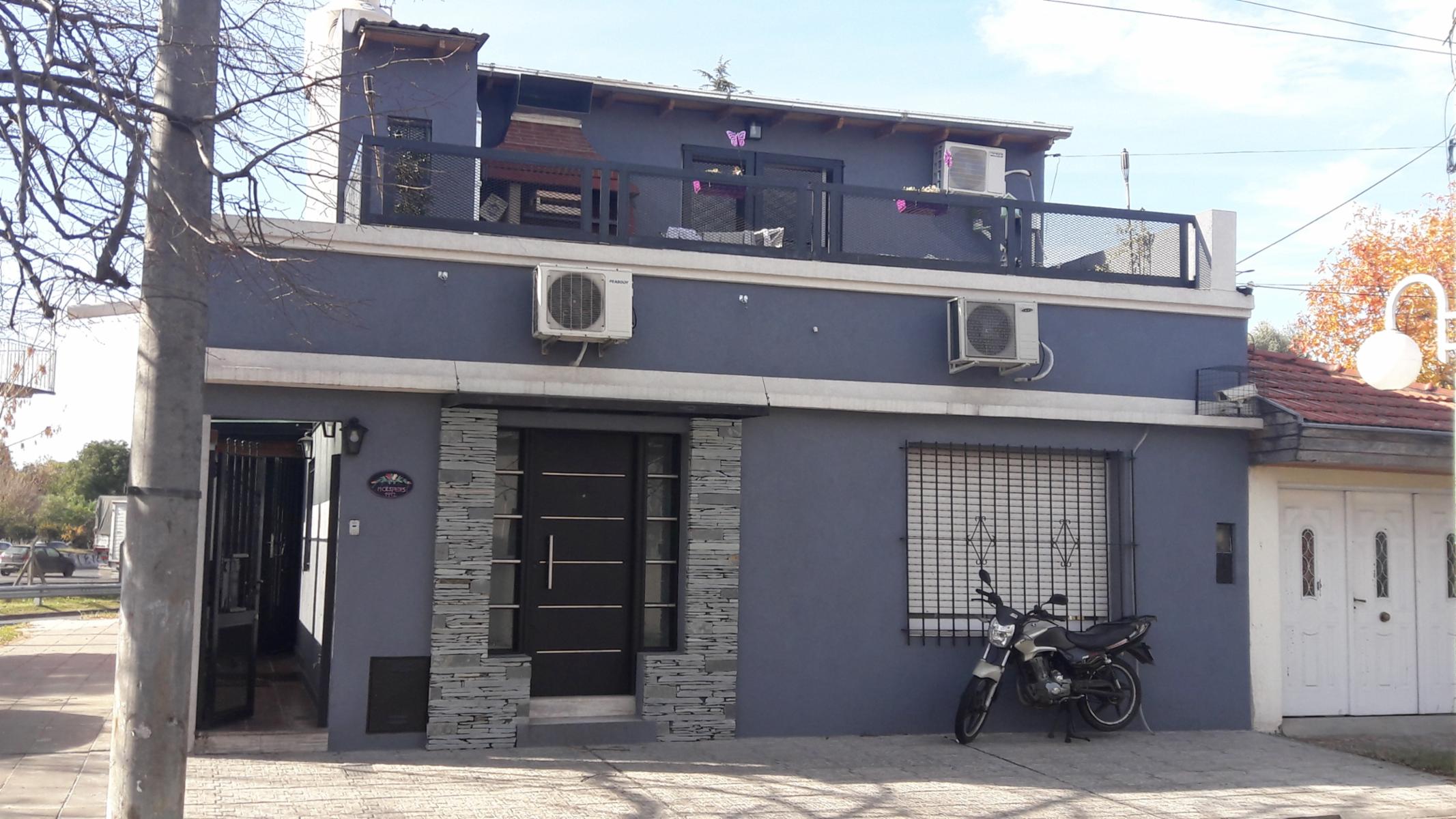 CASA 4 AMBIENTES - REFACCIONADO A NUEVO.- PRÓXIMO A GAONA Y FASSOLA