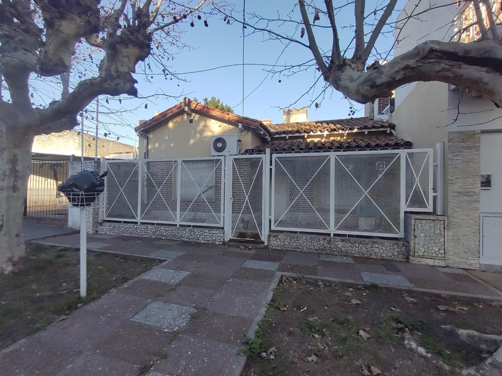 VENTA – PH 3 AMB – C/ PATIO Y TERRAZA-M.PEDRAZA AL 1200 – VILLA BOSCH