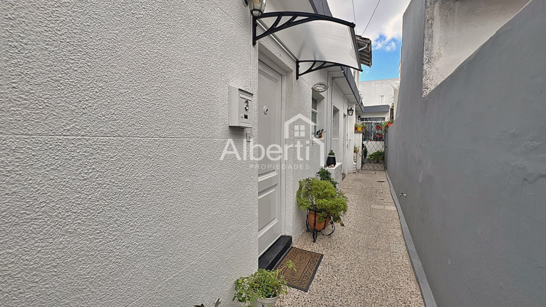 VENTA DEPARTAMENTO EN P.H. 2 AMBIENTES EN HAEDO NORTE.