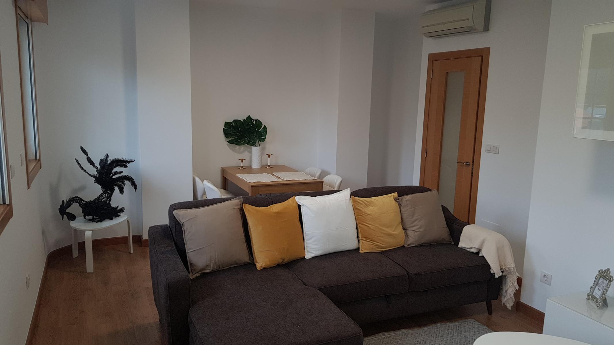 PLA Y CANCELA. VIVIENDA TOTALMENTE REHABILITADA CON VISTAS AL PARQUE DE SANTA MARGARITA