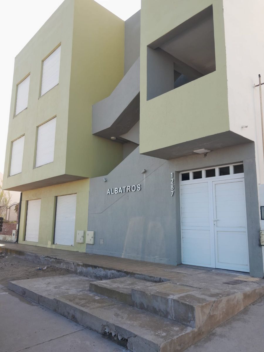 &quotVENTA&quot DEPARTAMENTO PLANTA BAJA