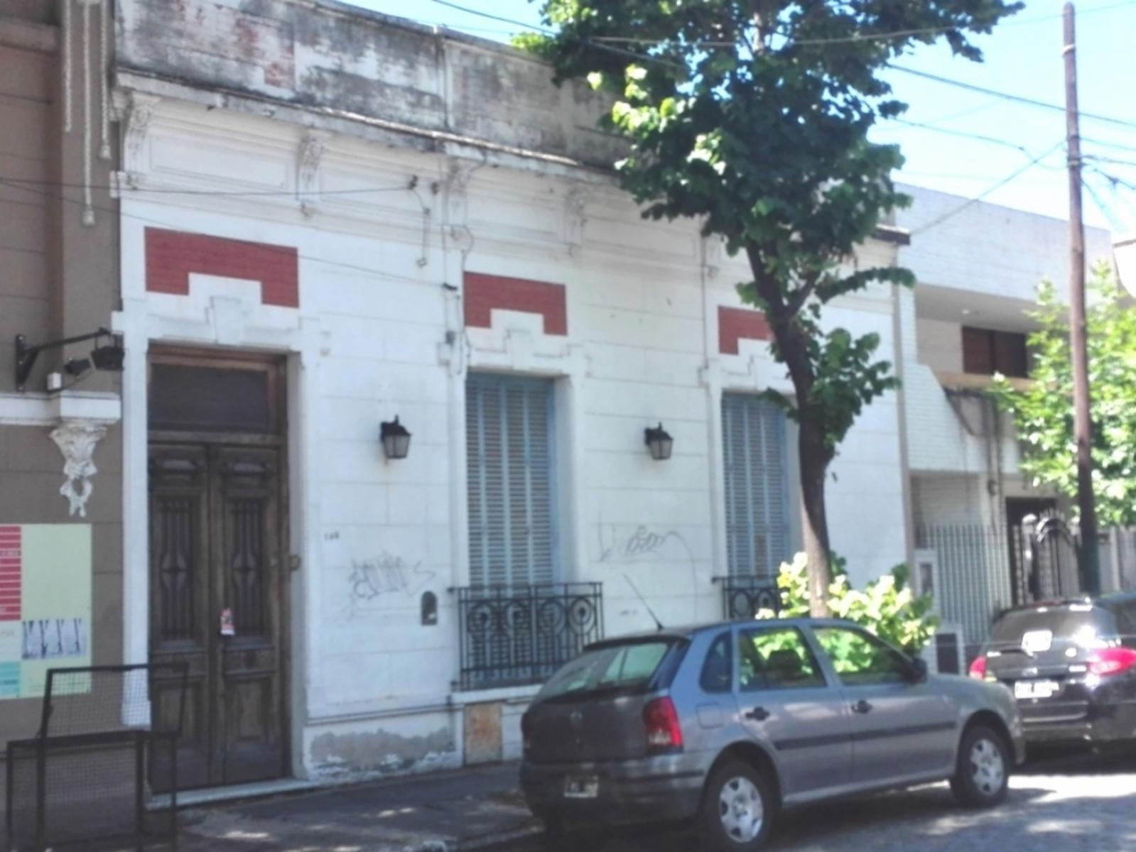 Ramon Falcon 140 / Lomas De Zamora