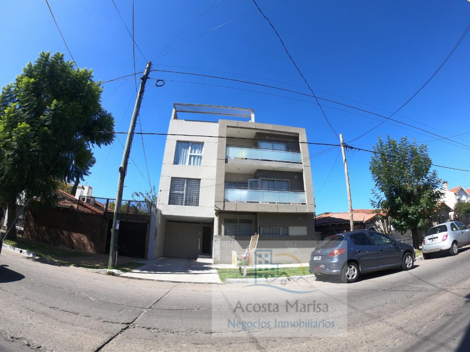 PUEYRREDON 1789 / Banfield / Lomas de Zamora