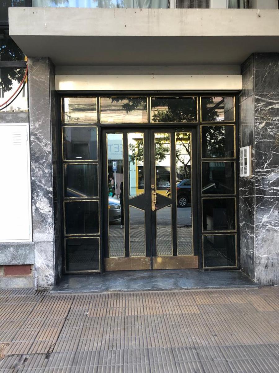 Venta de departamento en Edificio BO. Junín.