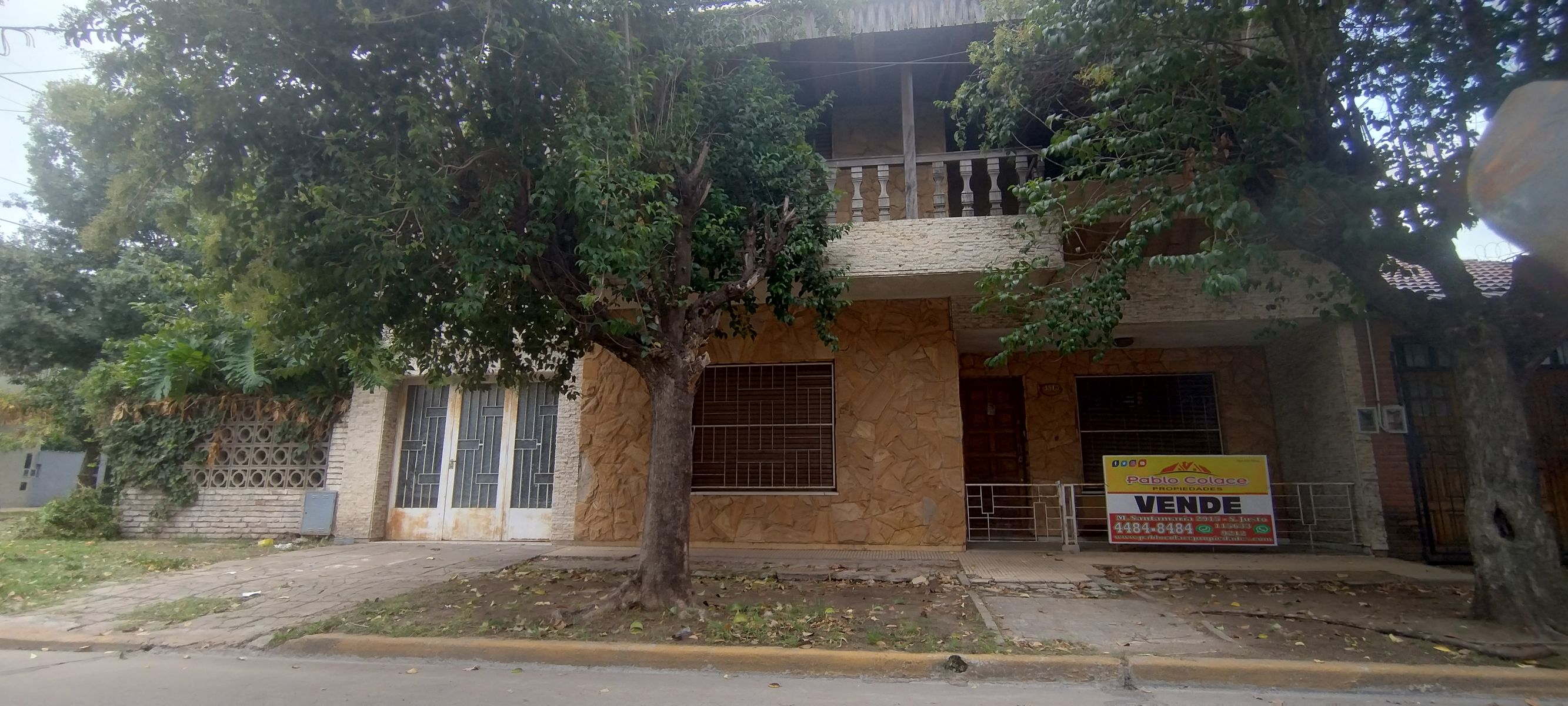 Chalet de 6 ambientes en San Justo.