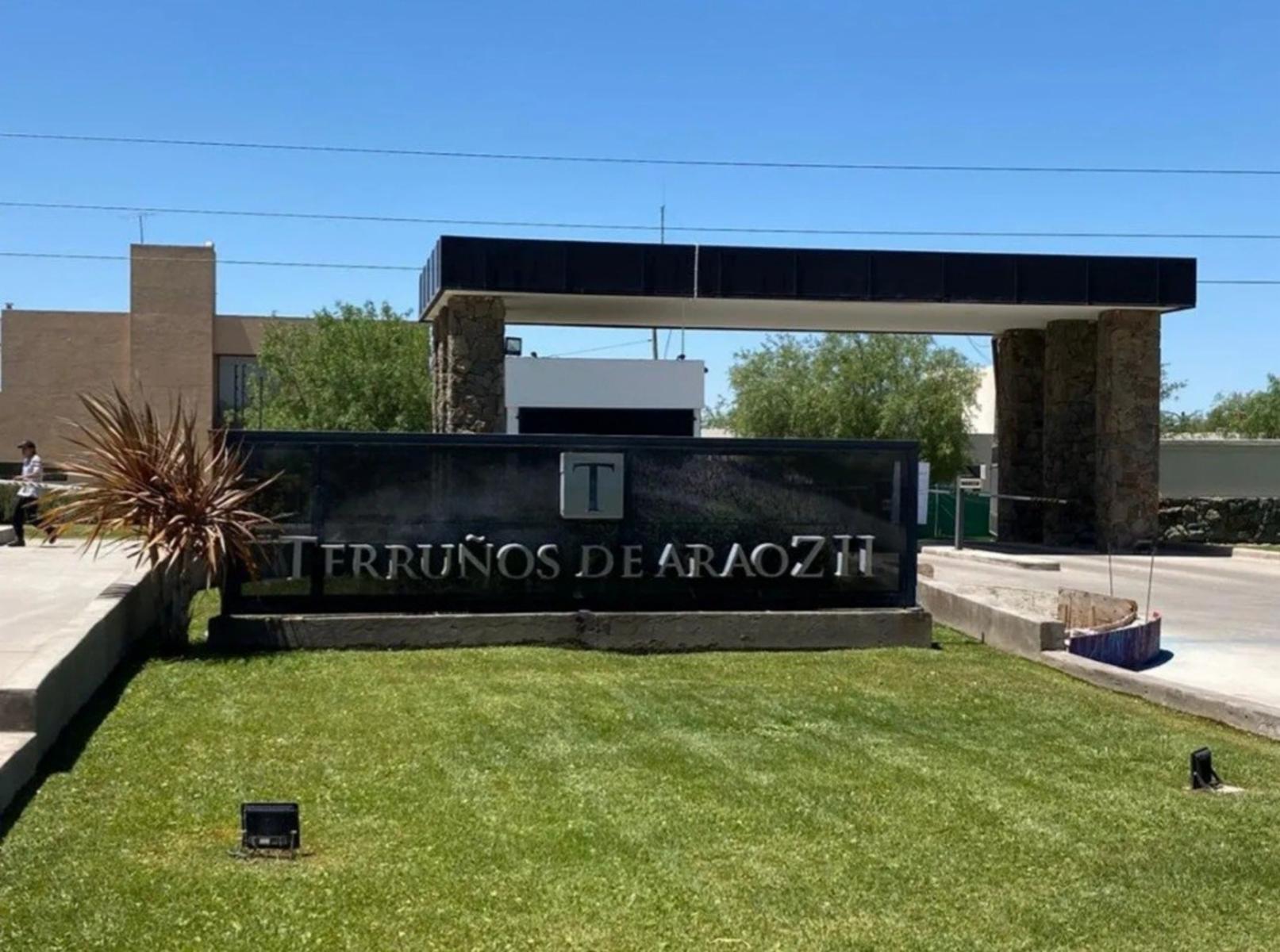 FLORES LUVELLO VENDE TERRENO 500 M2 EN BARRIO PRIVADO TERRUÑOS DE ARAOZ II – MAIPU
