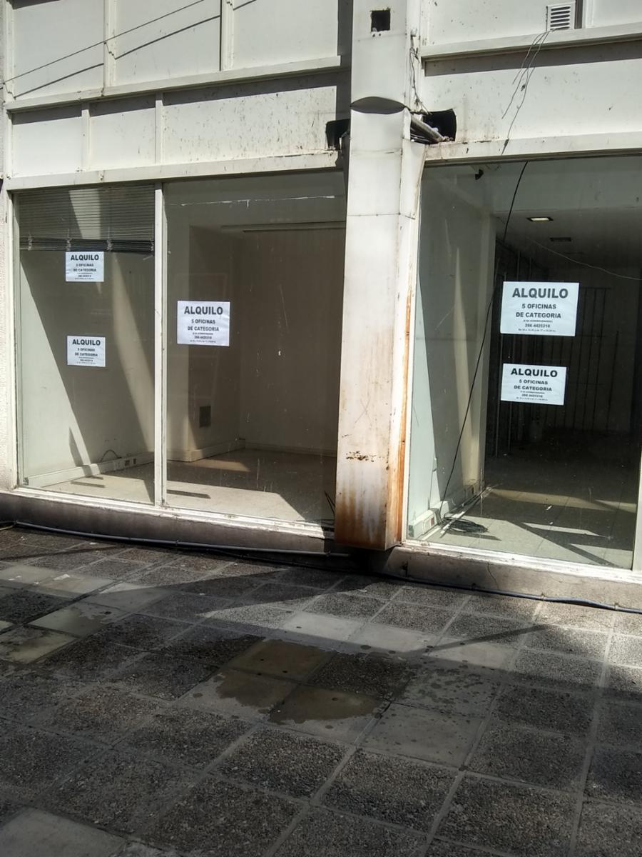 EXCELENTE LOCAL CENTRICO
