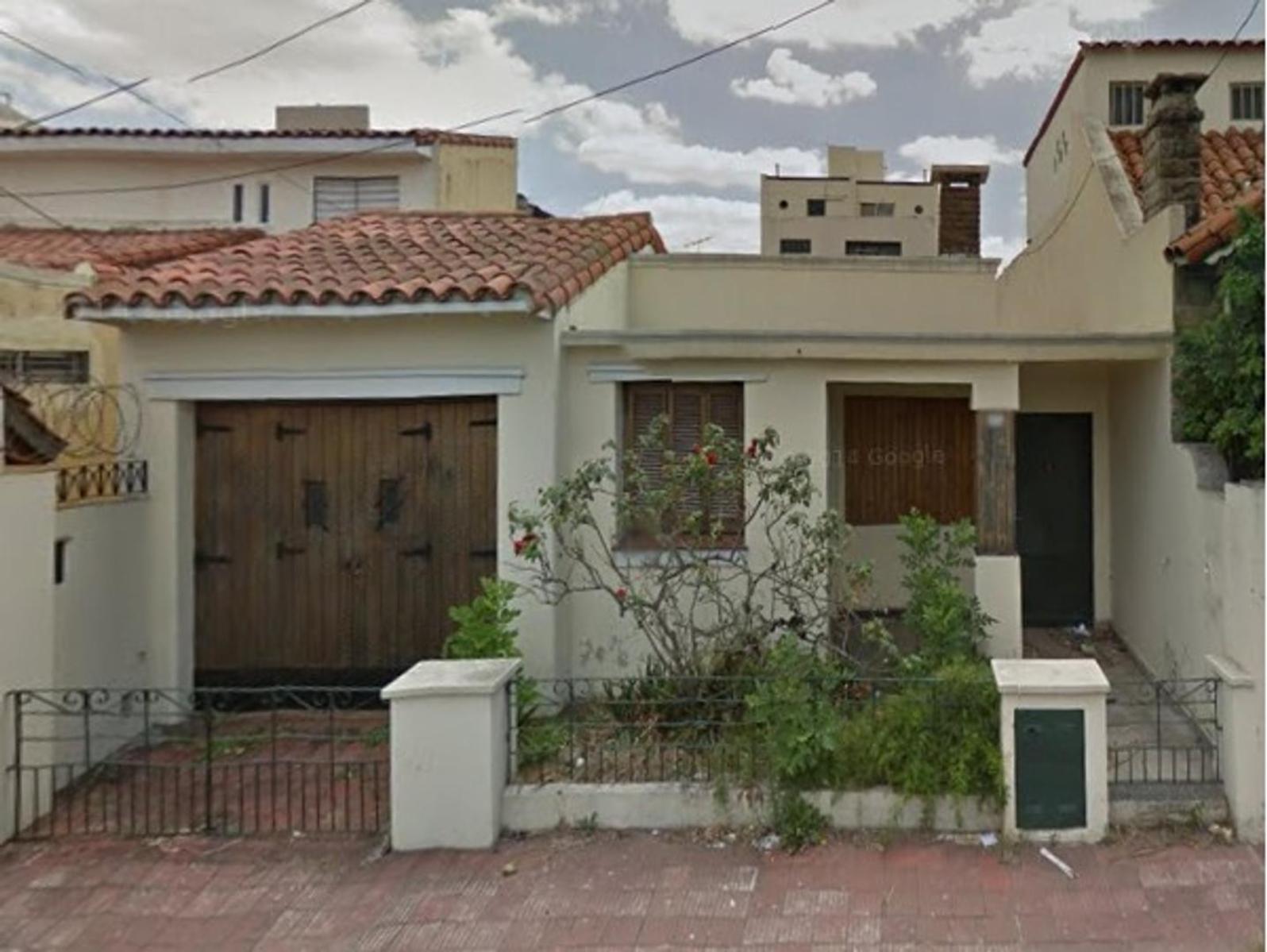VENTA CASA DE 4 AMB.VILLA SARMIENTO