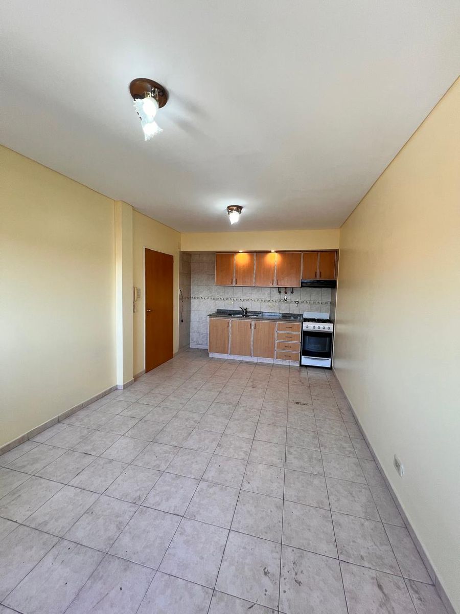 A305 San Justo Alquiler Luminoso Departamento 2 Ambientes