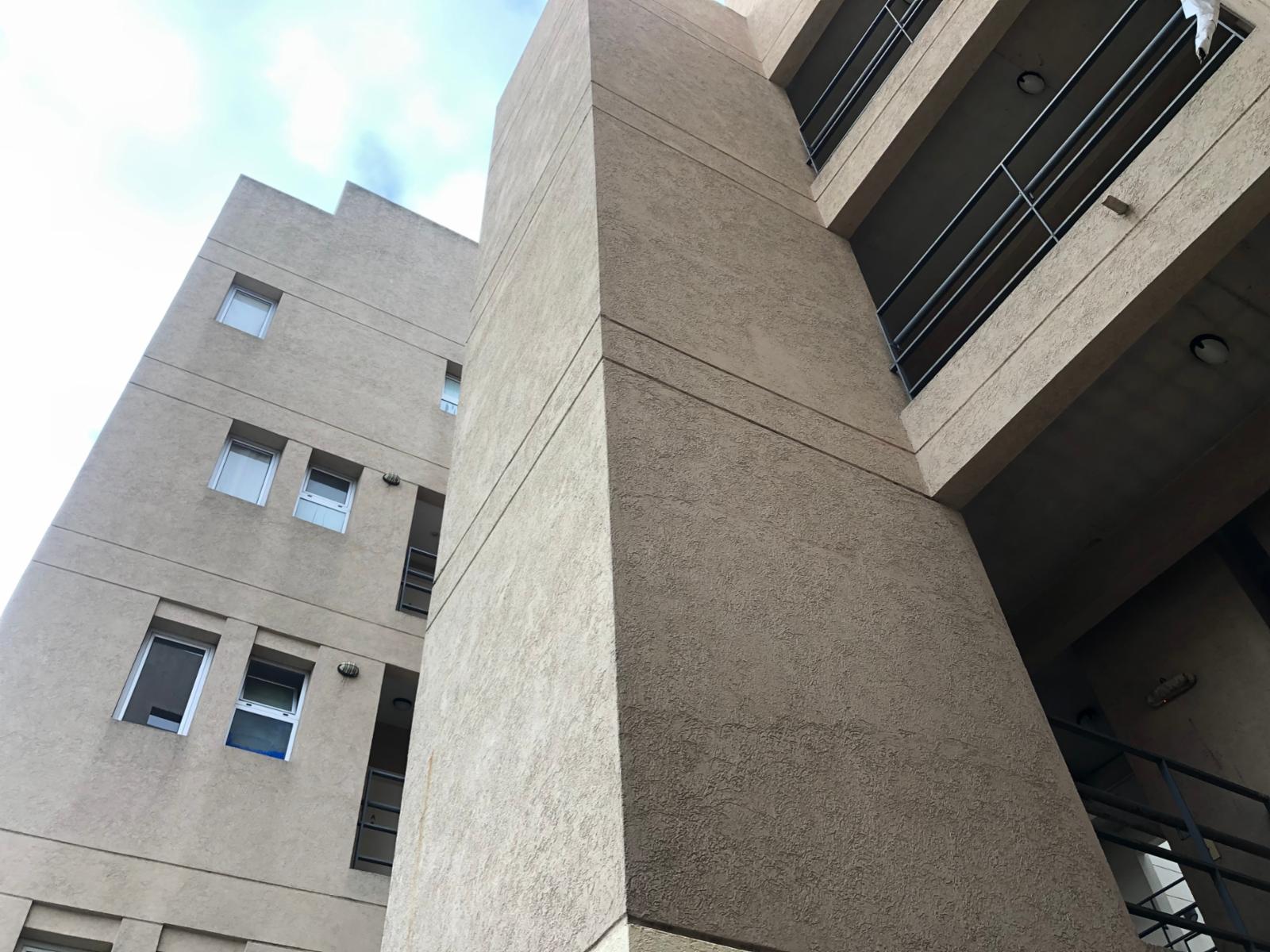 ALQUILER - Departamento muy luminoso de 2 ambientes con terraza privada en centro de Castelar