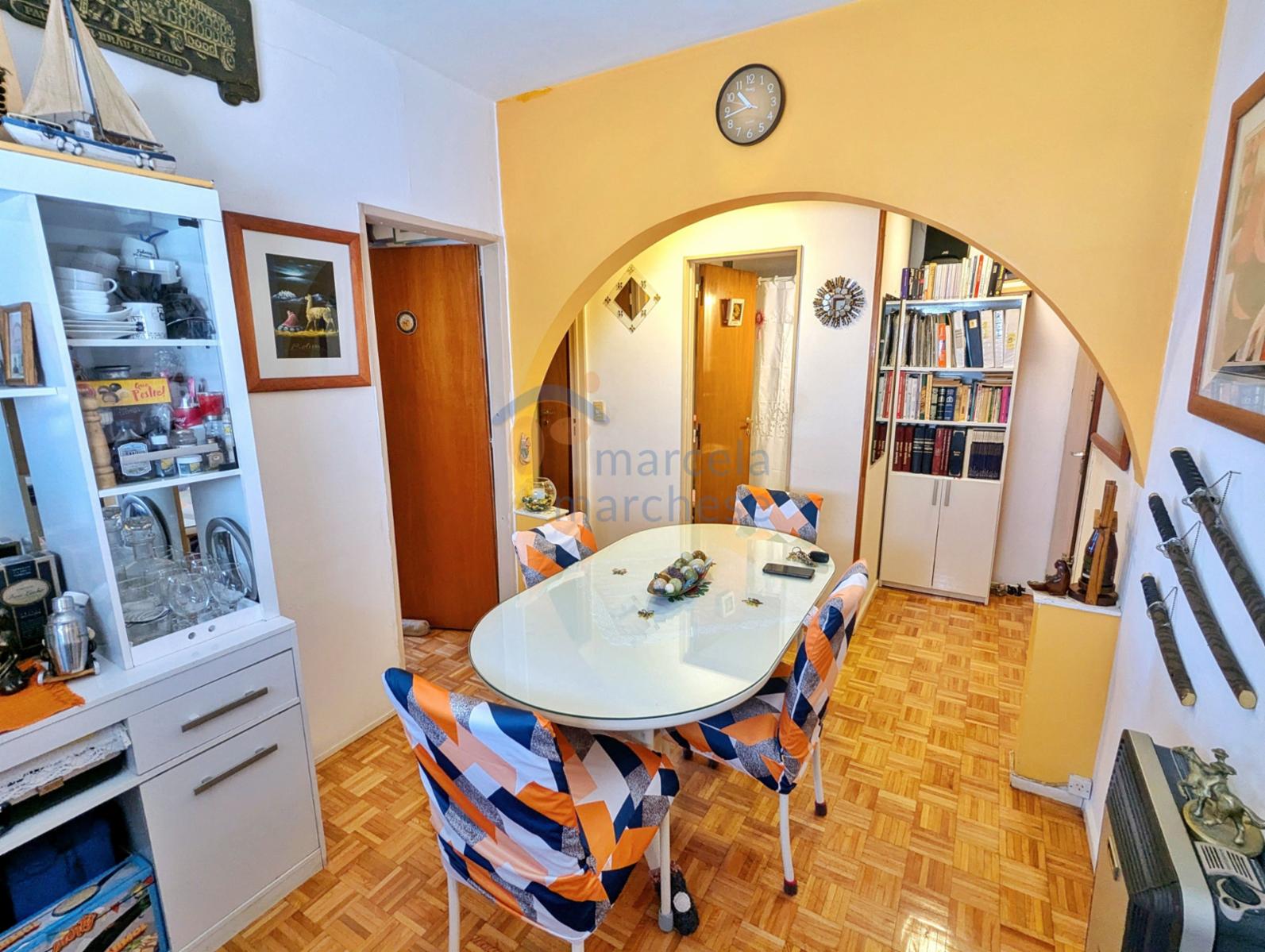 IMPECABLE DEPARTAMENTO DOS AMBIENTES CON BALCÓN CERRADO