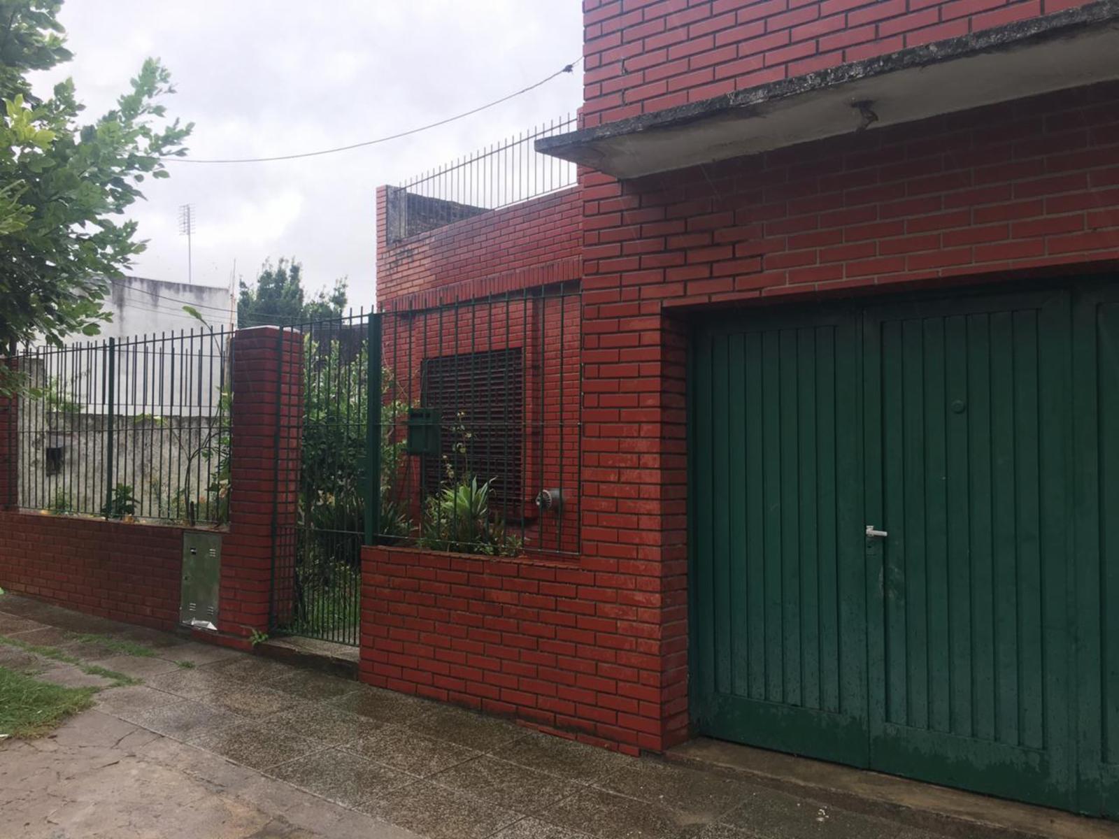 Venta, muy linda propiedad, Adolfo Sordeaux, Malvinas Argentinas