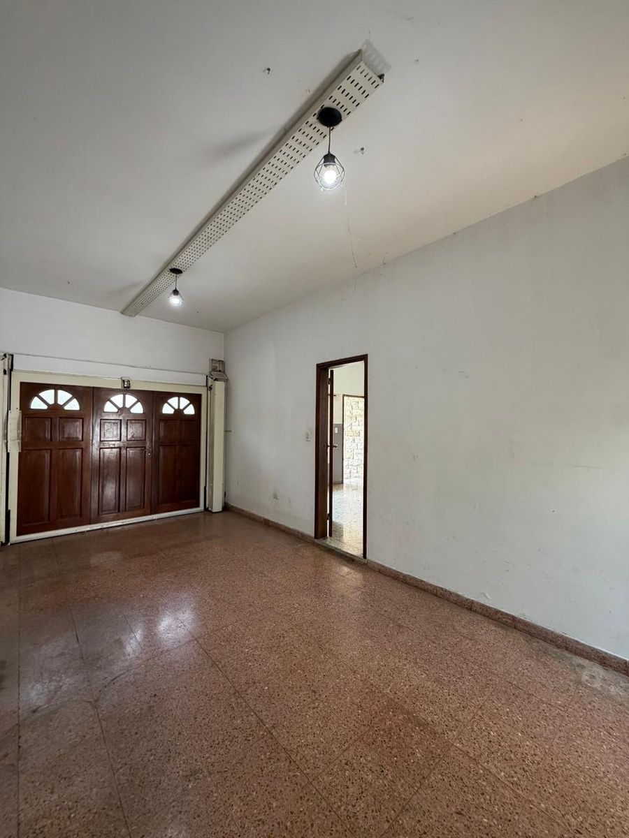 VENTA IMPORTANTE PROPIEDAD EN BARRIO INGLES