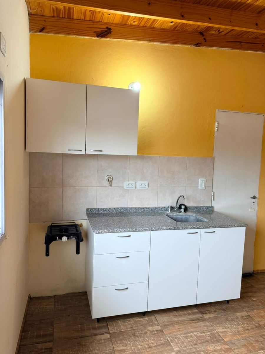 ALQUILER DEPARTAMENTO EN PLANTA ALTA.