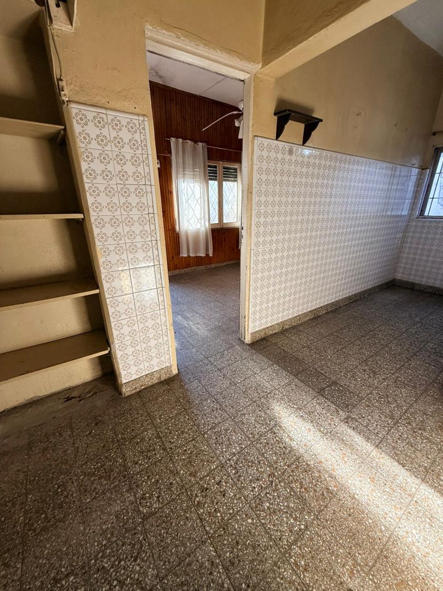 VENTA PROPIEDAD DOS AMBIENTES . ADEMÁS DPTO AL FONDO