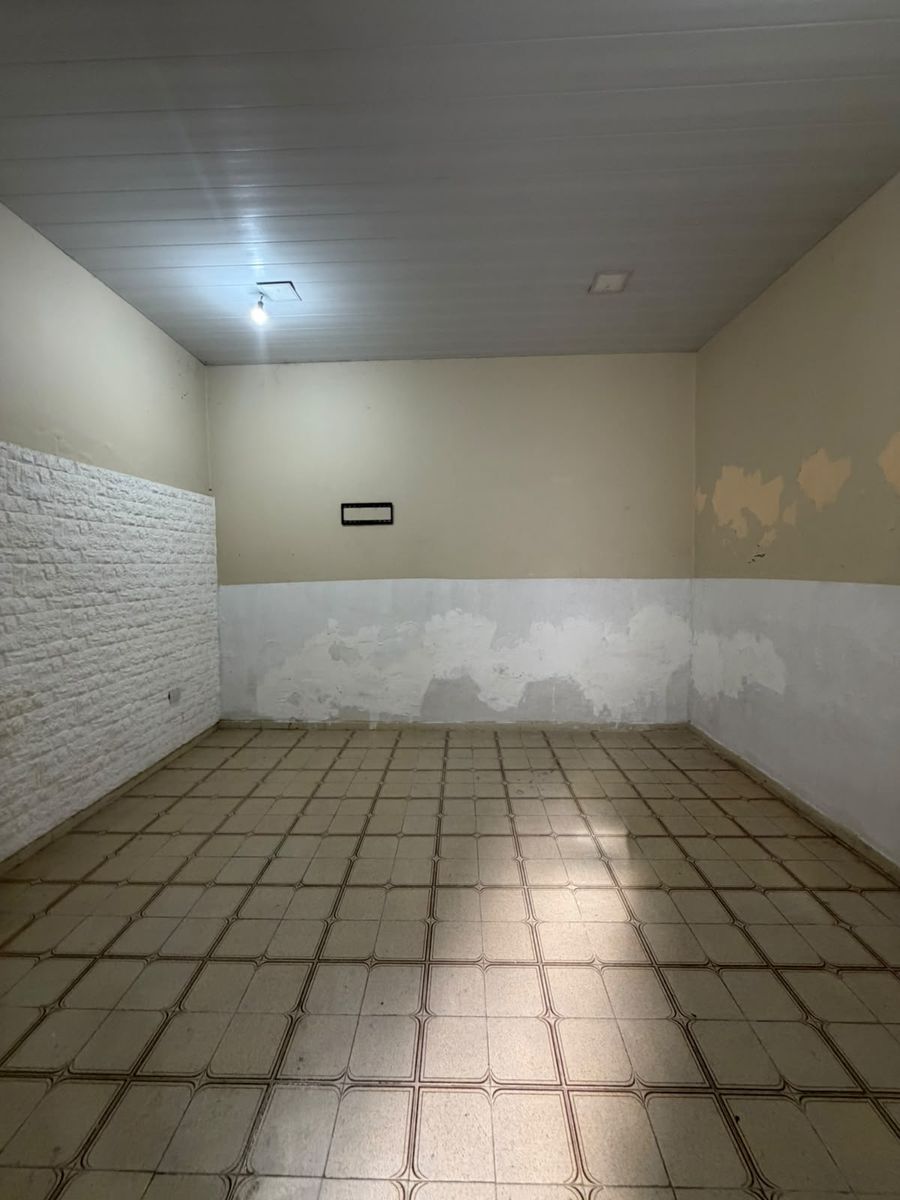 ALQUILER PH . DOS AMBIENTES. PROXIMO A LA ESTACION MORON