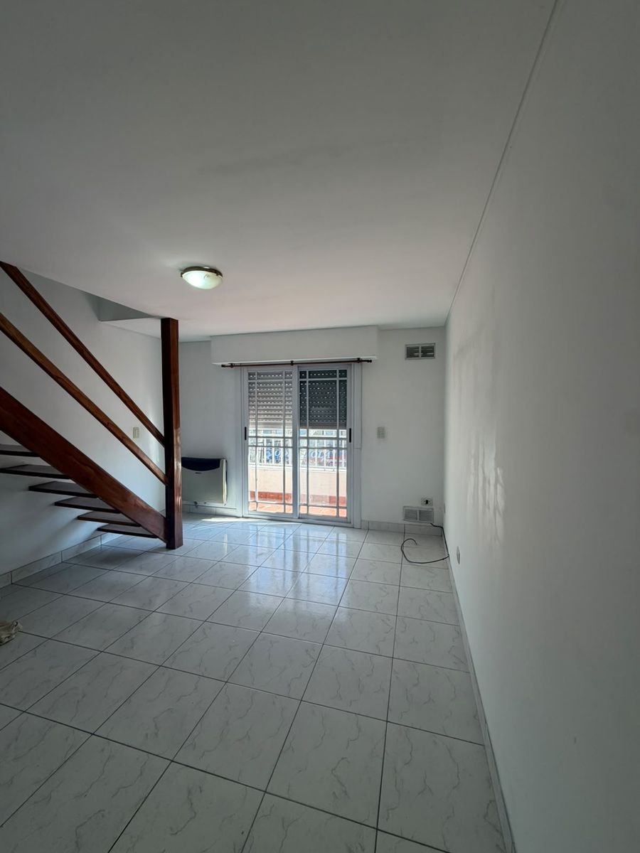ALQUILER DUPLEX 3 AMBIENTES
