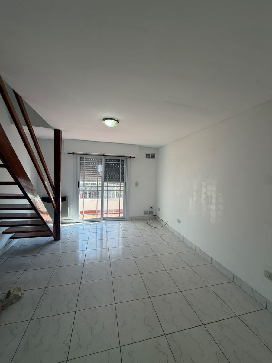 ALQUILER DUPLEX 3 AMBIENTES
