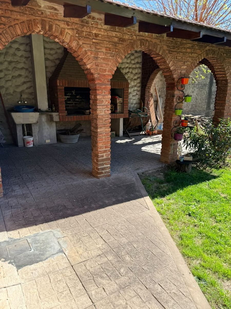 VENTA PROPIEDAD CON EXCELENTE LOTE