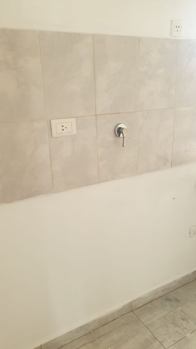 ALQUILER DPTO 2 AMBIENTES CON COCHERA