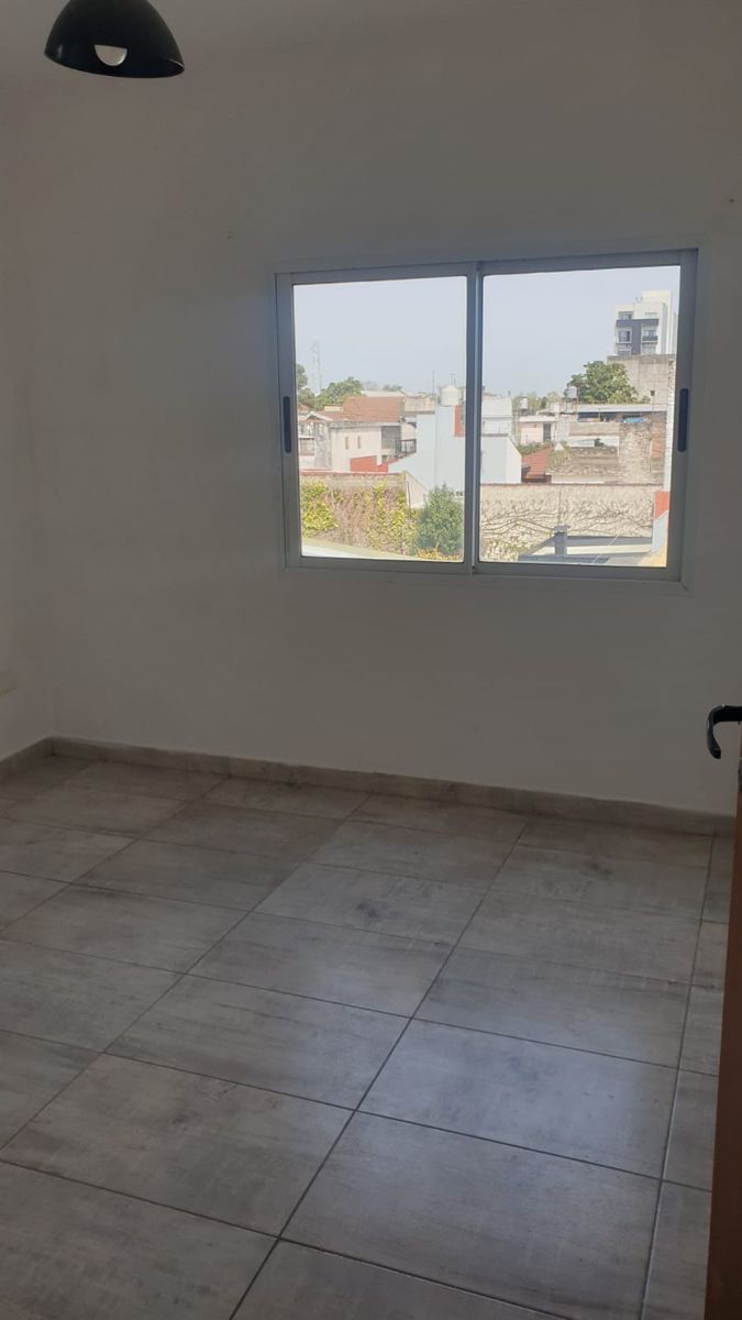ALQUILER DPTO 2 AMBIENTES CON COCHERA