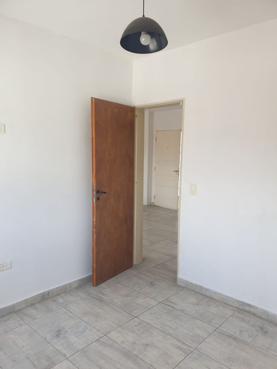 ALQUILER DPTO 2 AMBIENTES CON COCHERA