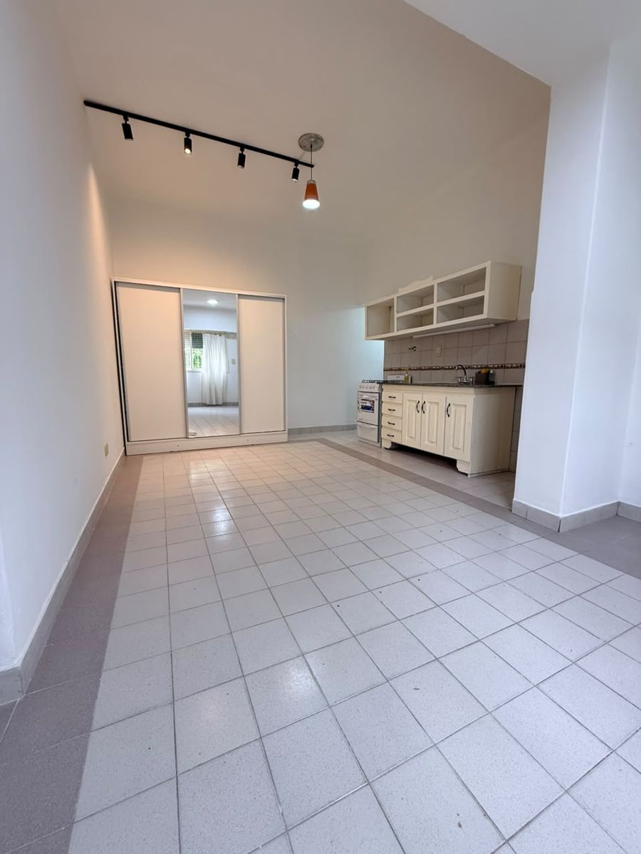 ALQUILER IMPECABLE MONOAMBIENTE
