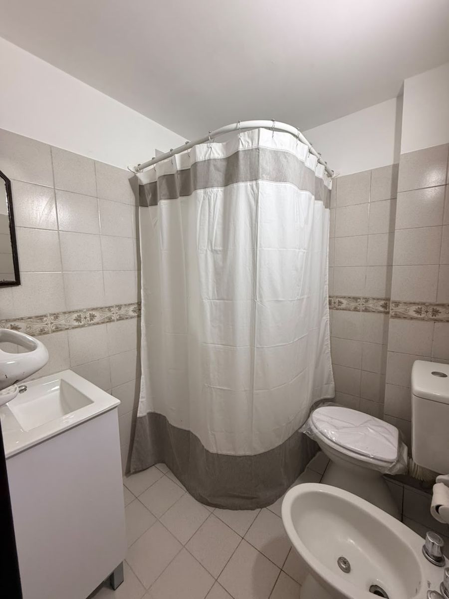 ALQUILER IMPECABLE MONOAMBIENTE