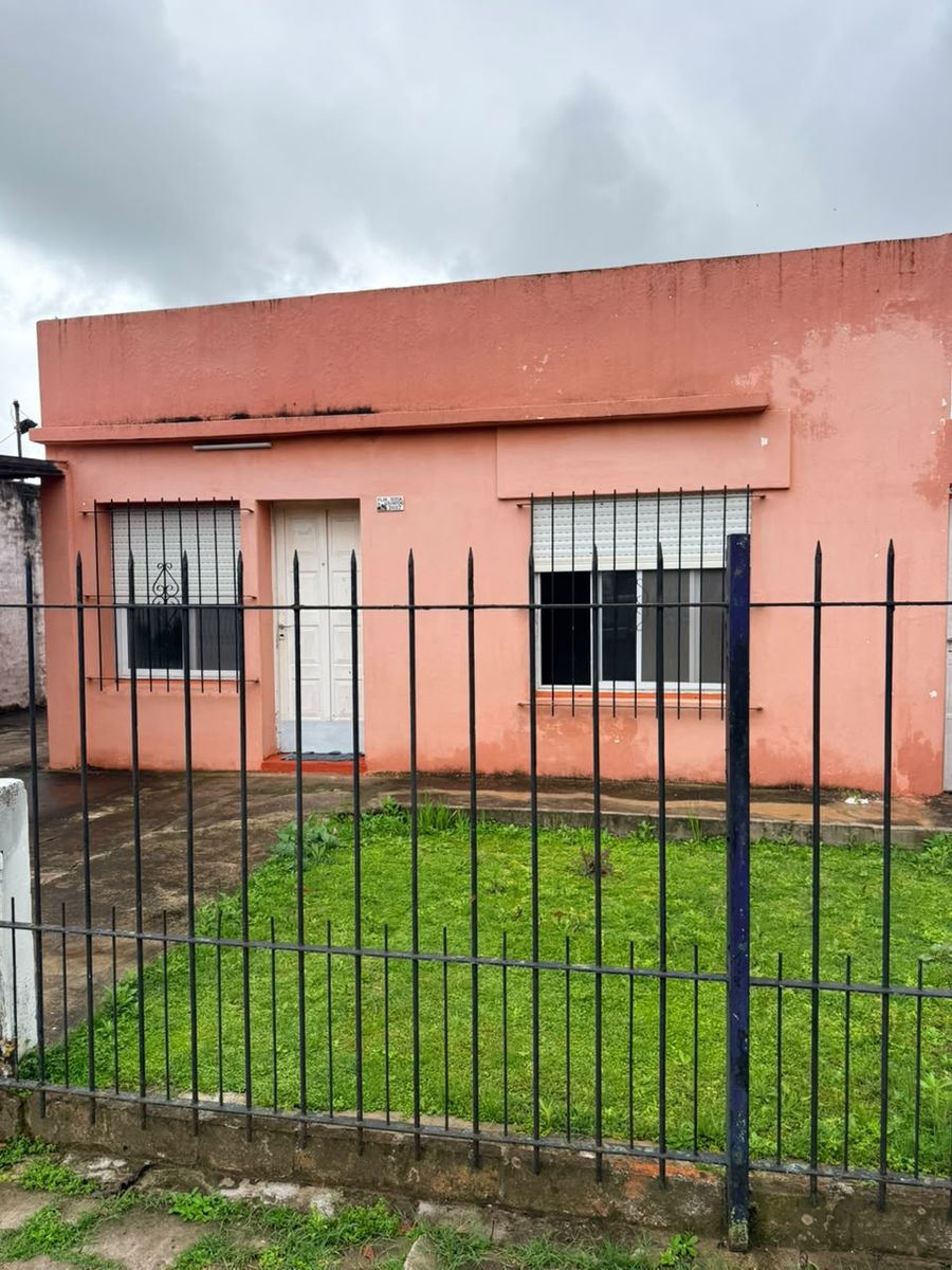 VENTA CASA TRES AMBIENTES A TERMINAR