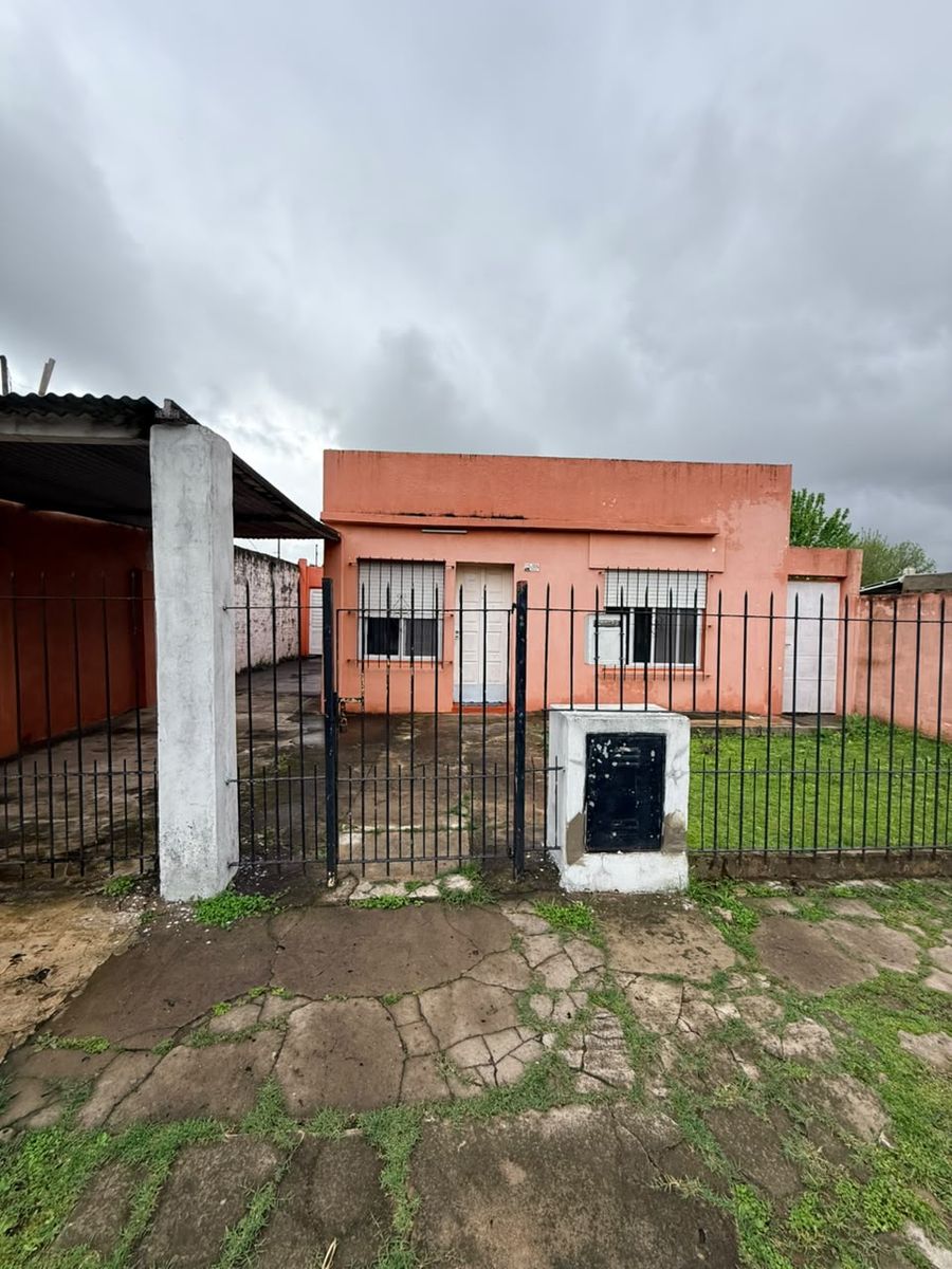 VENTA CASA TRES AMBIENTES A TERMINAR