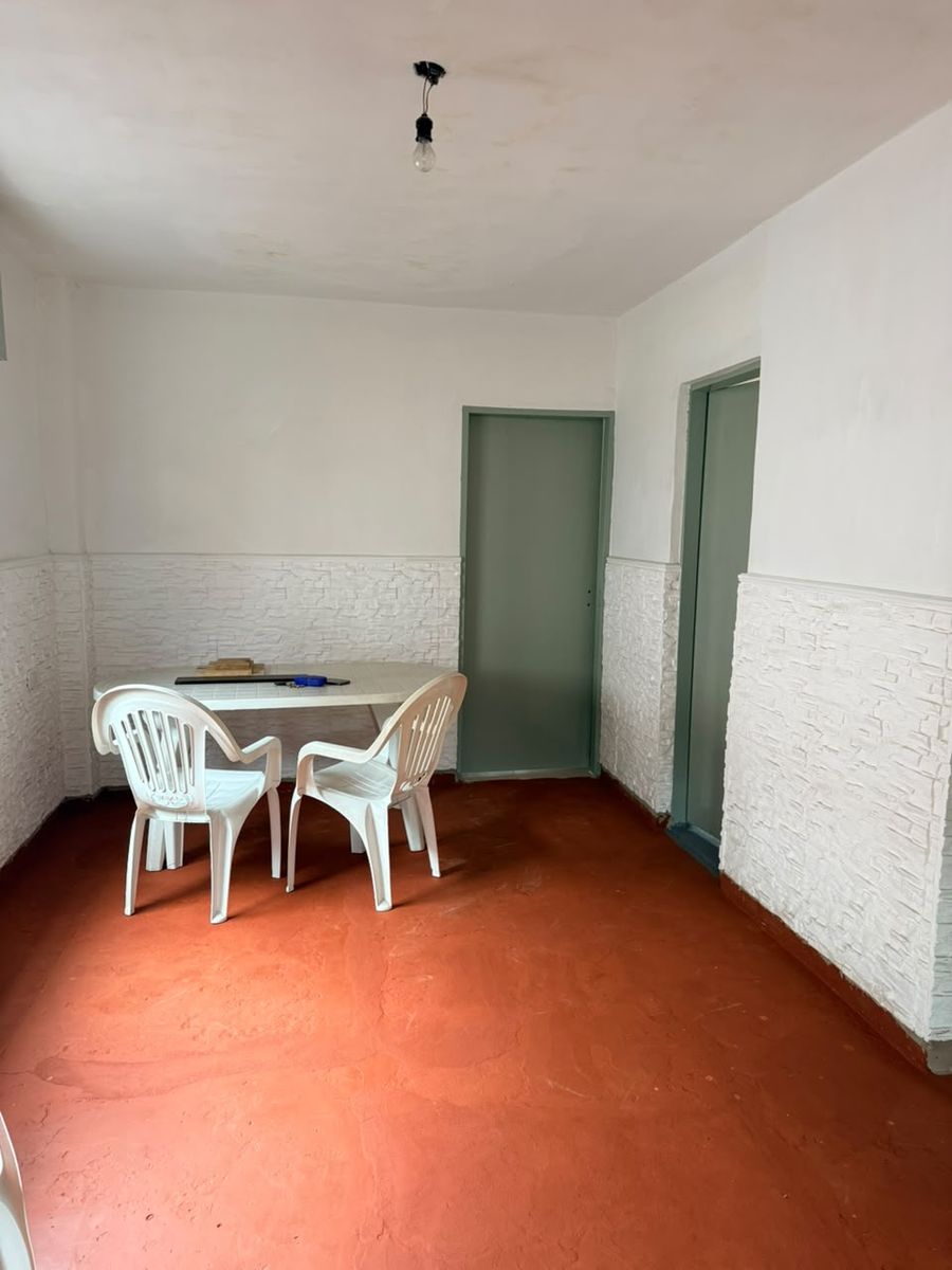VENTA CASA TRES AMBIENTES A TERMINAR