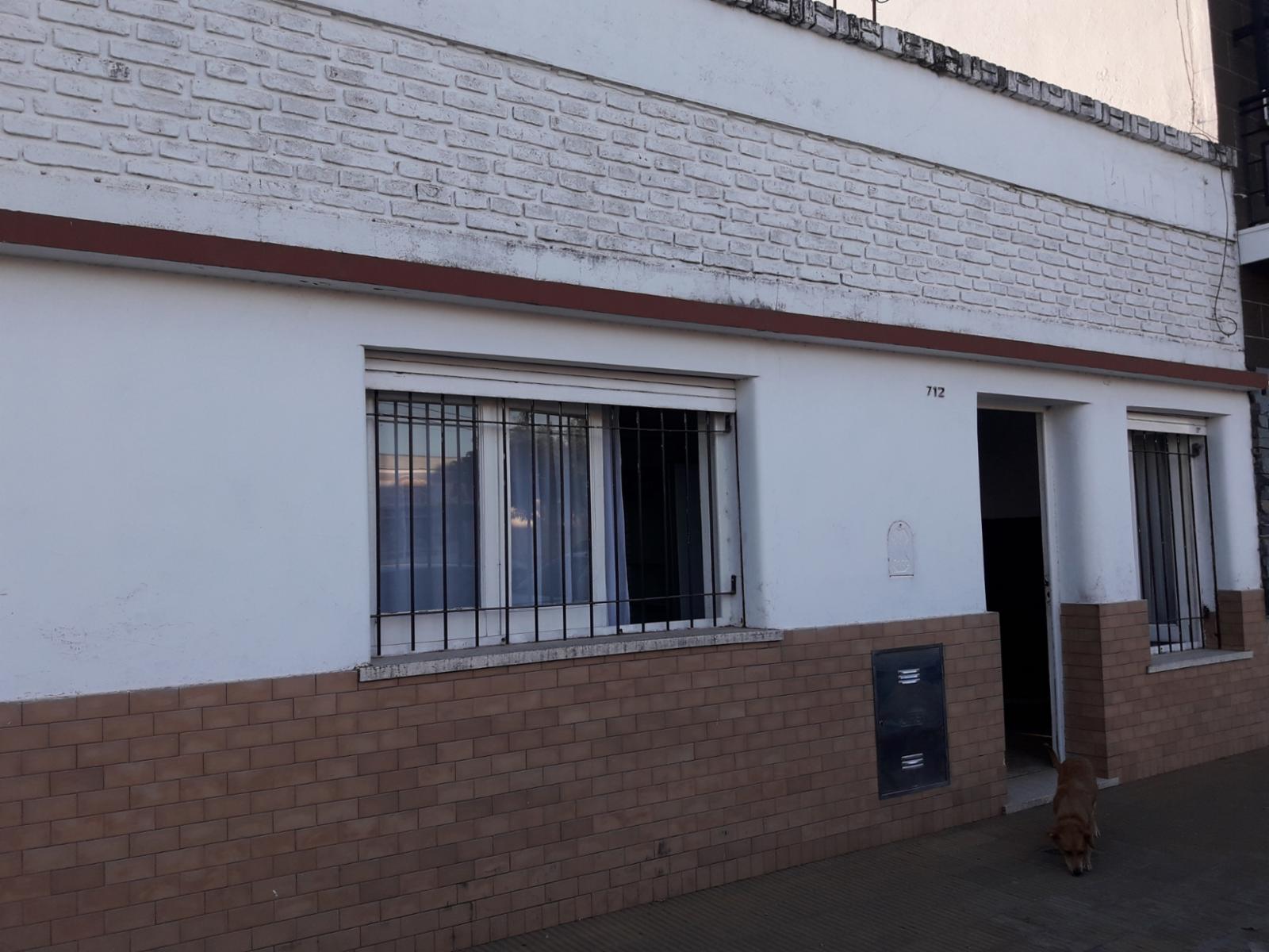 Vendo casa antigua excelente