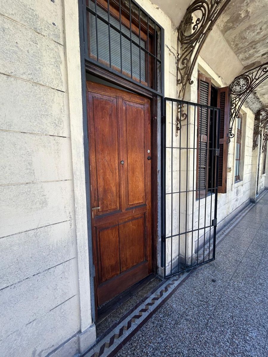 Excelente departamento 4 ambientes - Balvanera