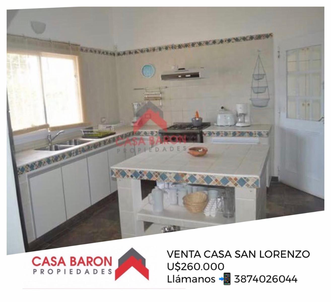 VENTA HERMOSA CASA EN SAN LORENZO