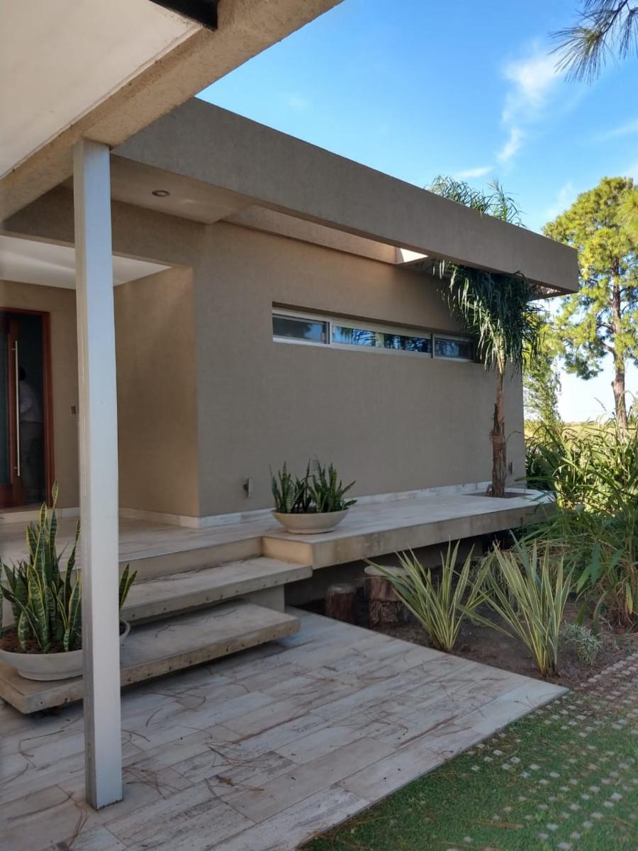 Country El Paso Excelente Propiedad