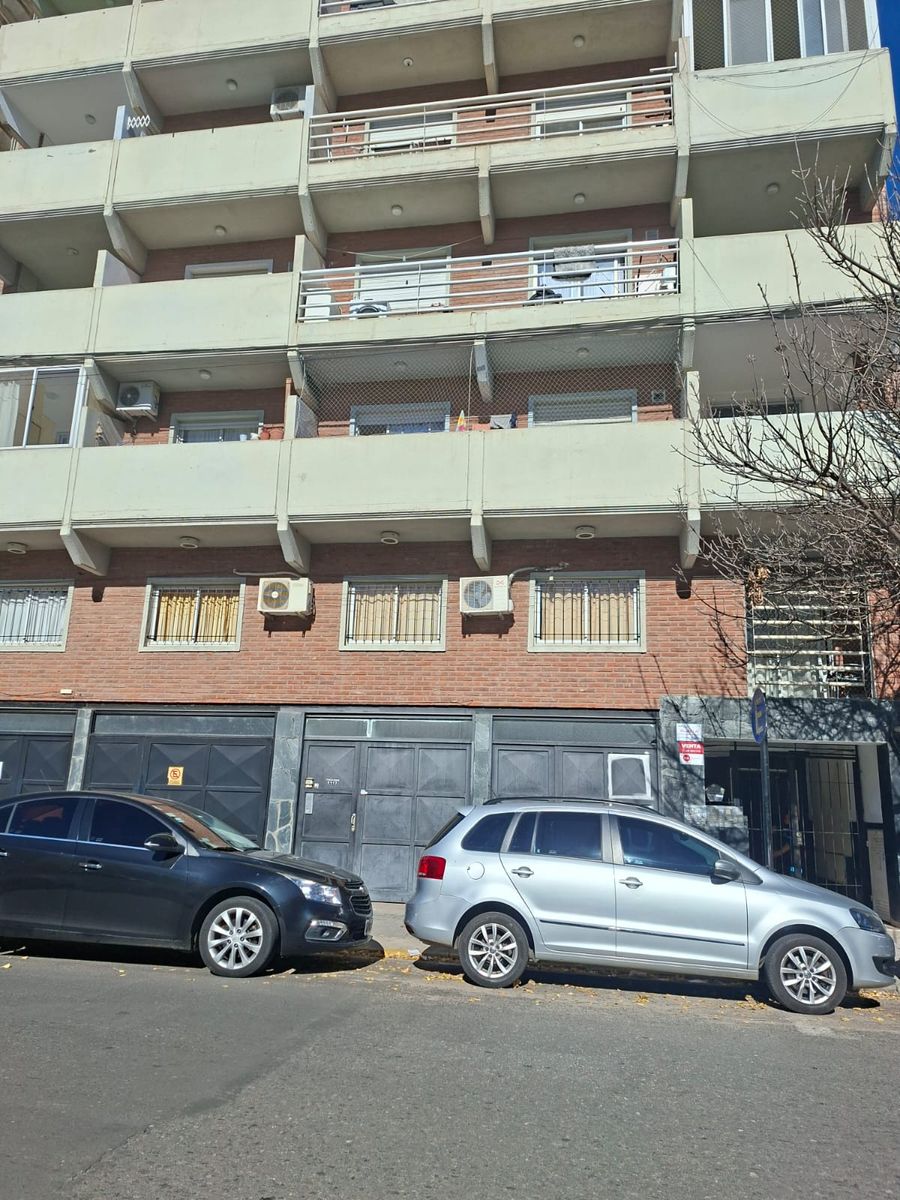 Ituzaingo 1117- segundo piso-