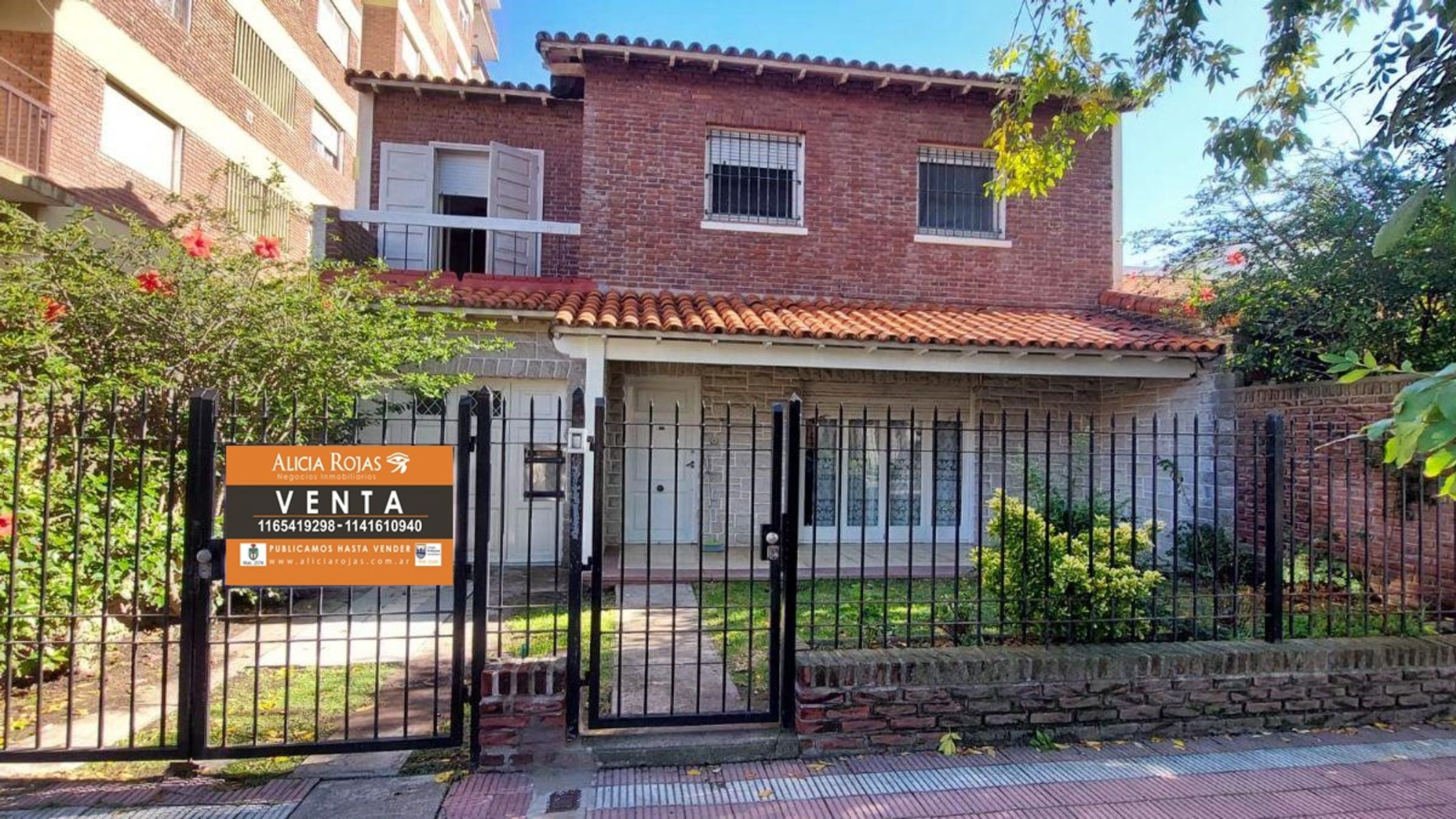Excelente Chalet De 4 Amb 172 Mts Cub Y 100mts Parque Calle 13 900 Miramar