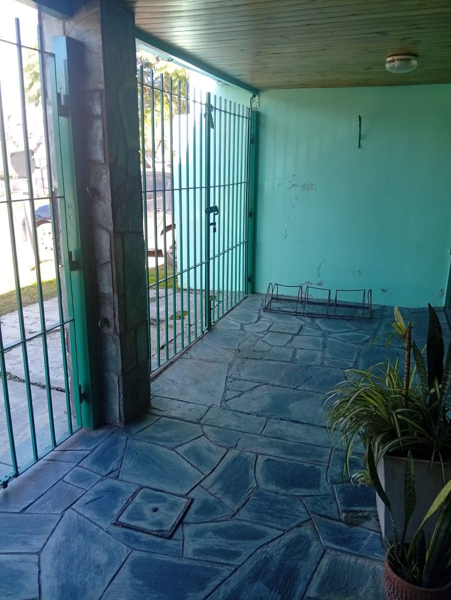 Hermosa Casa - Zona Céntrica - Garin