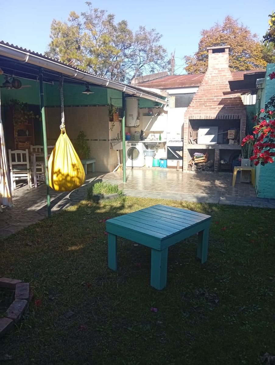Hermosa Casa - Zona Céntrica - Garin