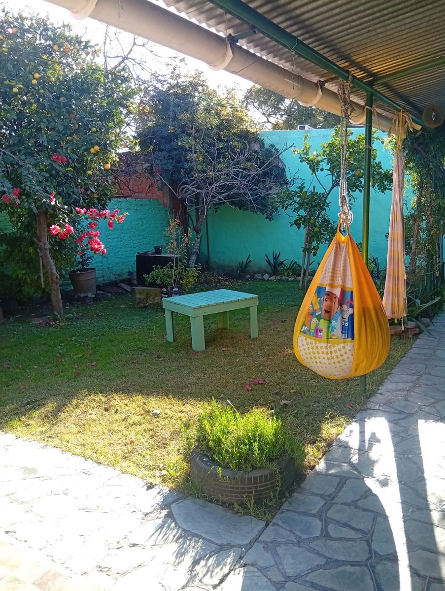 Hermosa Casa - Zona Céntrica - Garin