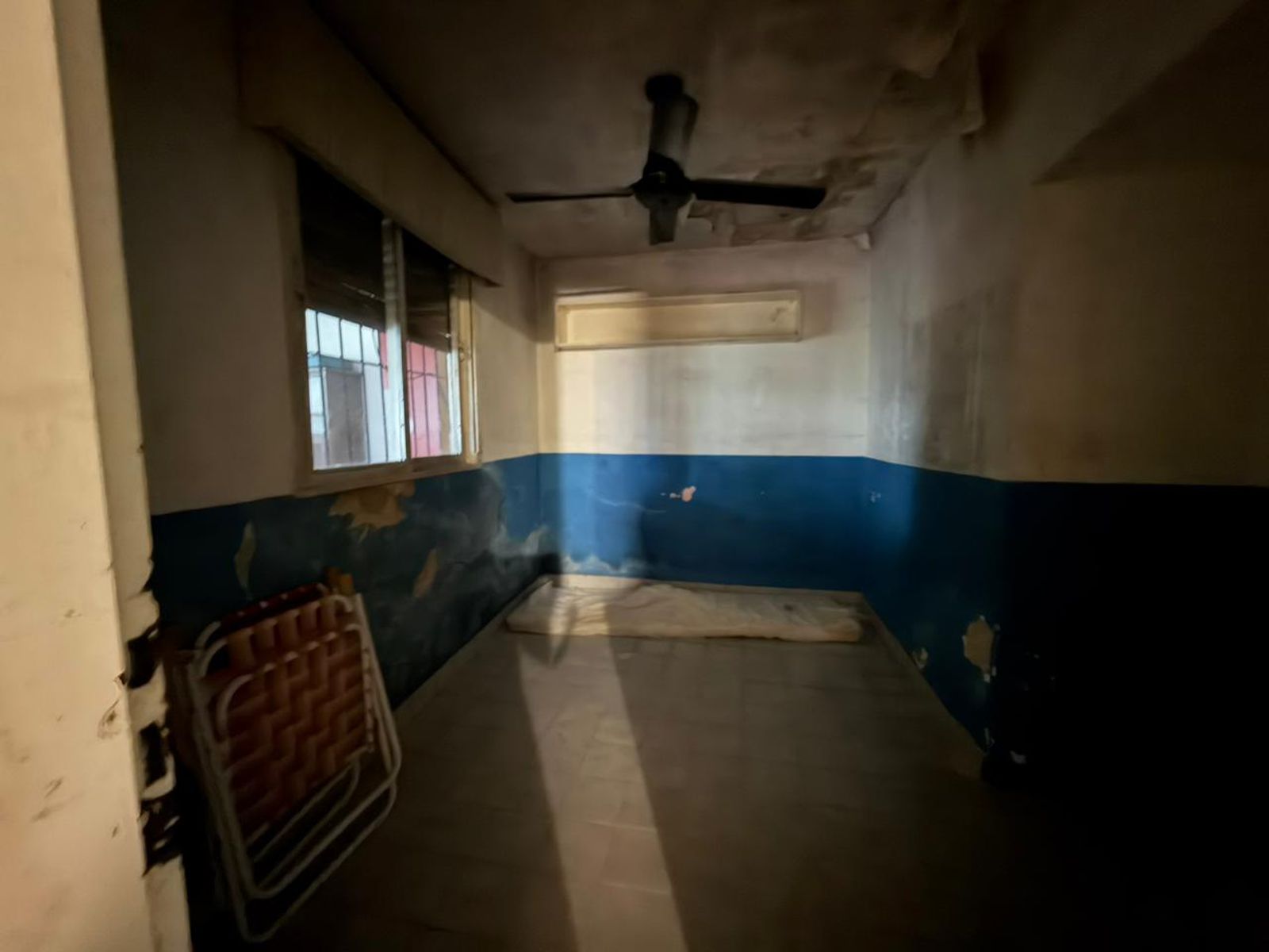 Casa a Refaccionar - Garin - 2 dormitorios - baño - cocina/comedor -