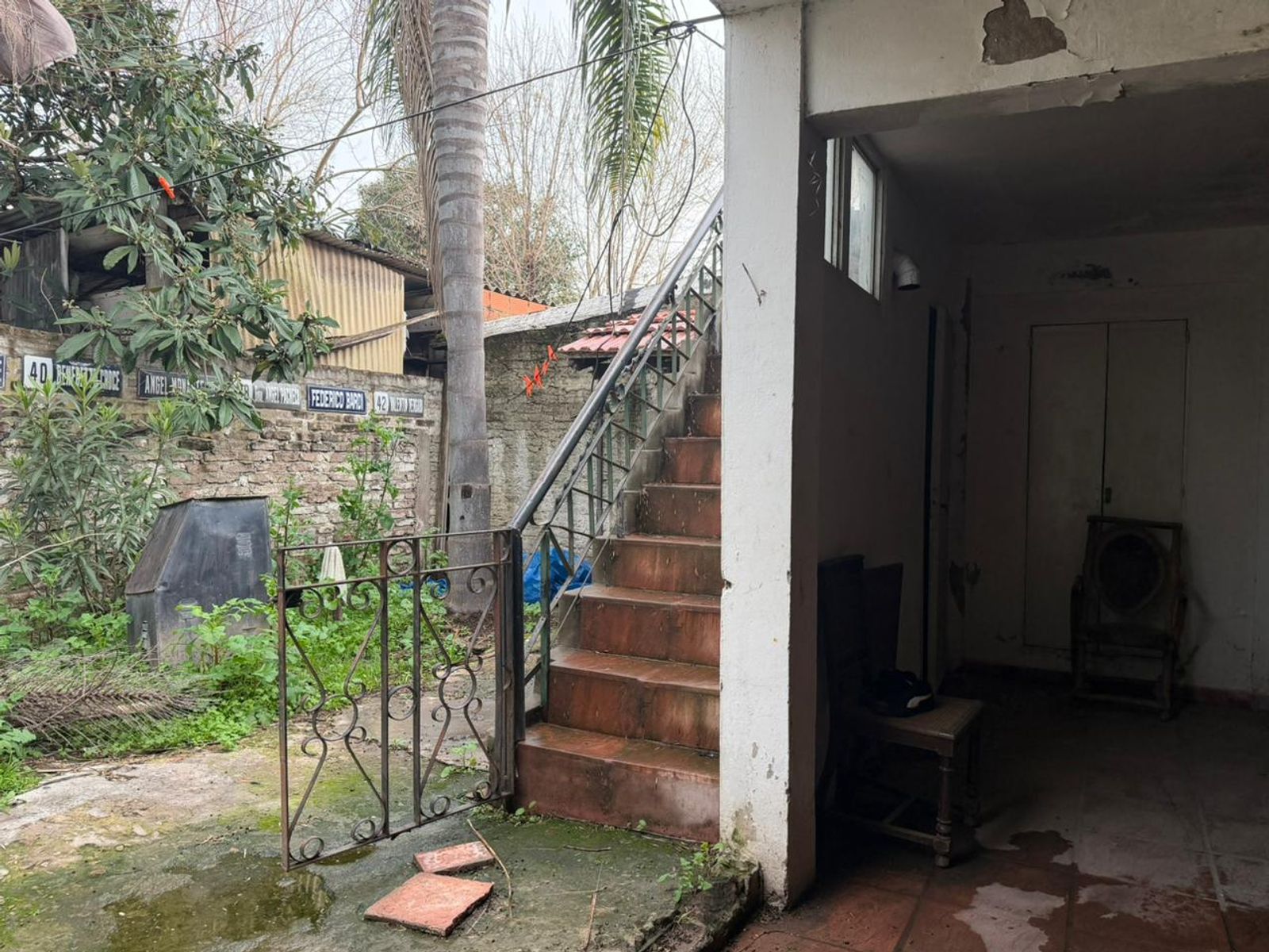 Casa a Refaccionar - Garin - 2 dormitorios - baño - cocina/comedor -