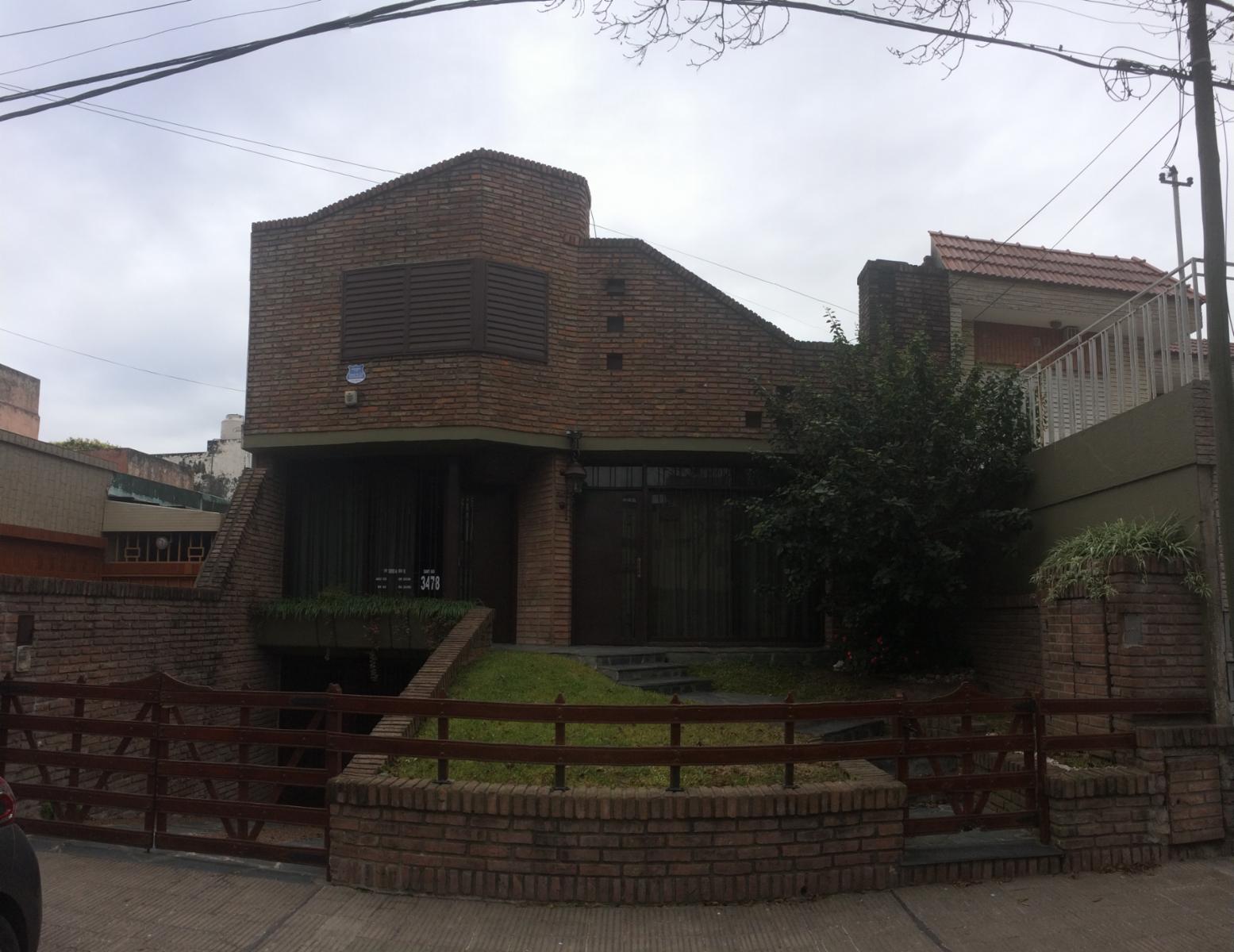 ARQUIMI VENDE PROPIEDAD DE CATEGORIA EN BARRIO CURA , ROSARIO