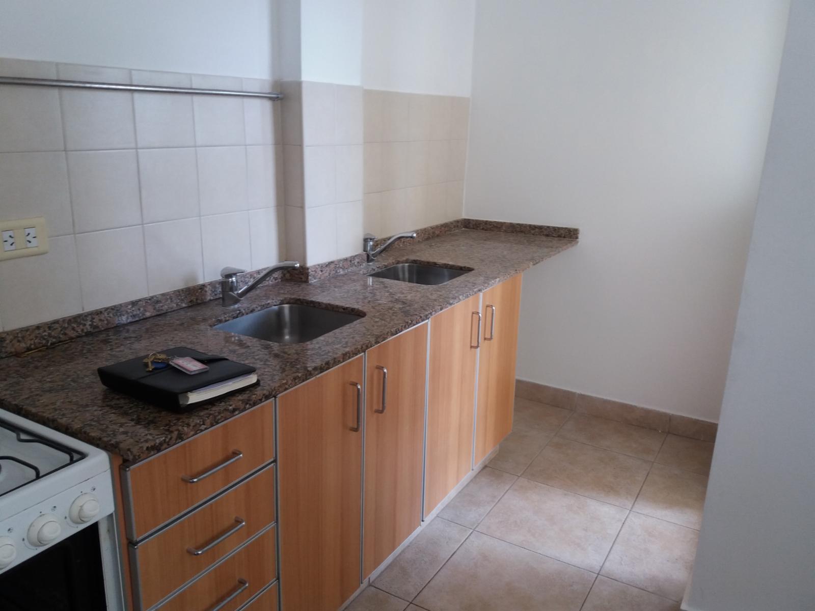 ARQUIMI INMOBILIARIA – VENDE DEPARTAMENTO UN DORMITORIO.-
