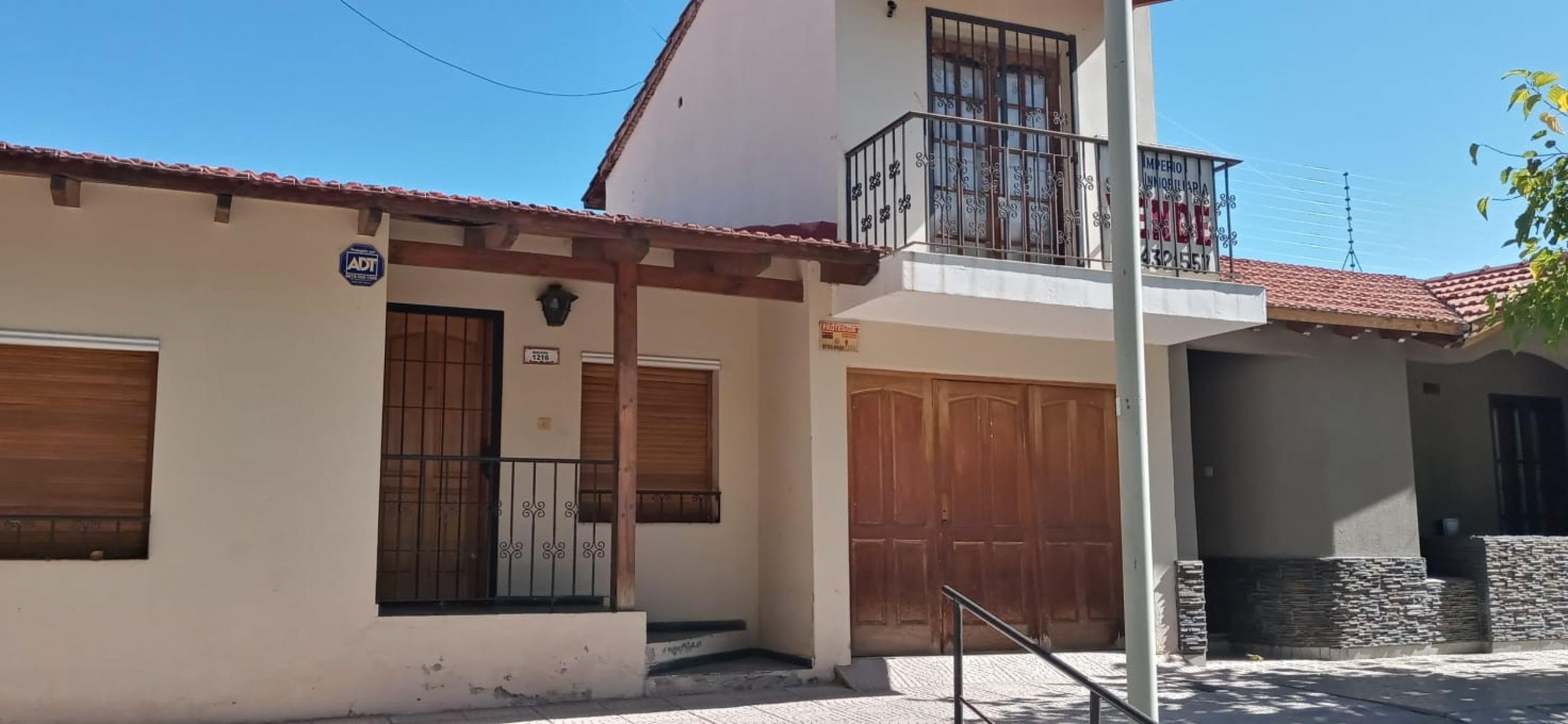 CATEGORÍA TRAPICHE Bellísima Luminosa Amplia3DormPatioGarageChurrasquera Balcón USD 65.000