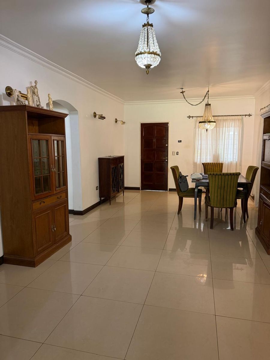 ALQUILER Y VENTA - QUINTA BARRIO EL CAZADOR