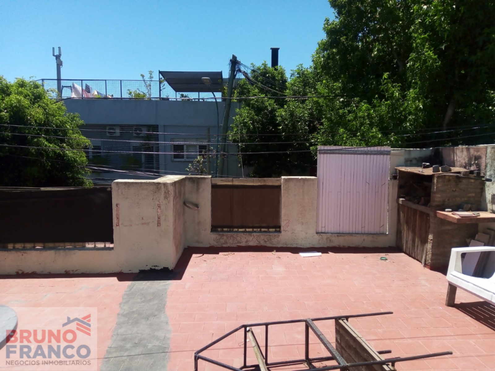 VENTA CASA/PH FRENTE 3 AMB. TERRAZA Y PATIO