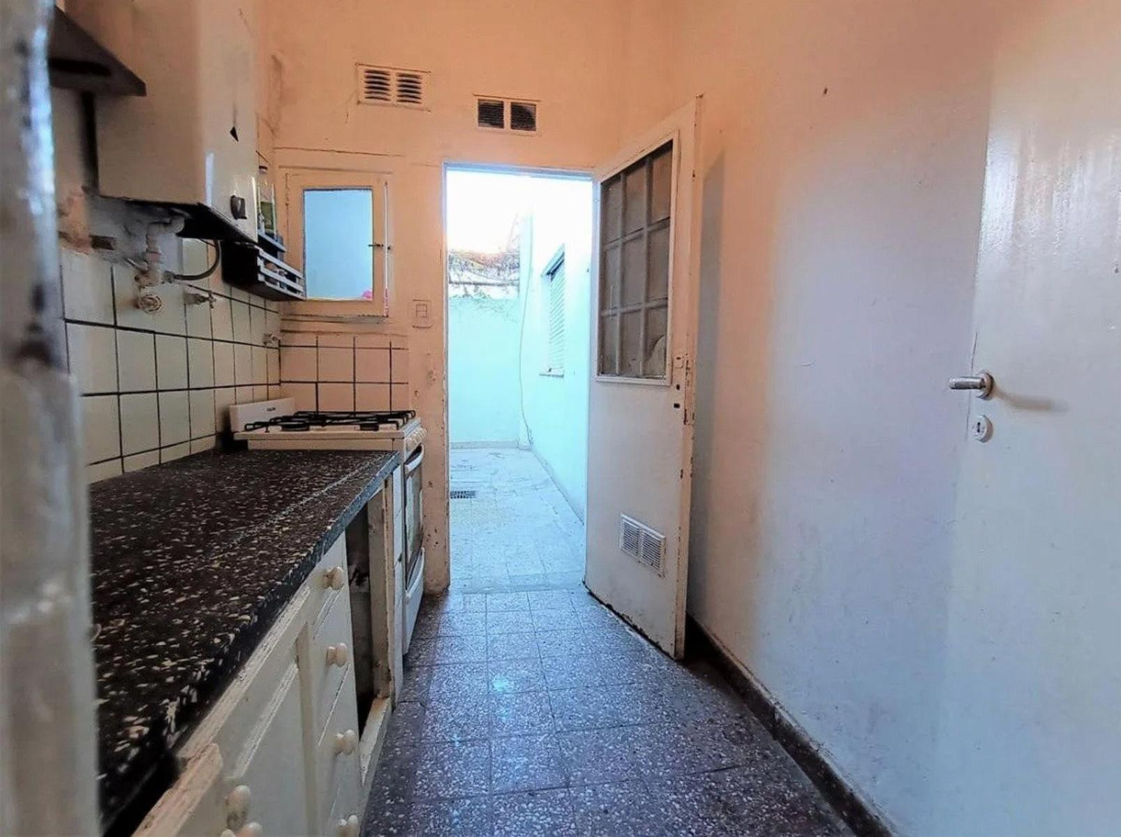 PH VENTA PB 2 1/2 AMB.CON PATIO / TERRAZA 1 DORM.