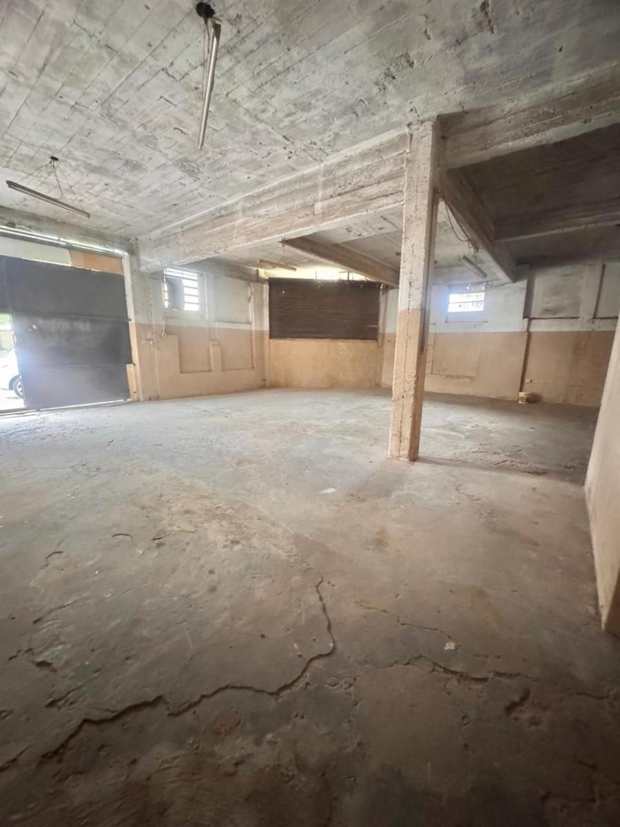 Excelente galpón con oficina